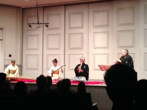 Miyuki Yoshikami (koto), Yoko Hiraoka (shamisen), Yodo Kurahashi II (shakuhaci), Ronnie Nyogetsu Seishin Seldin (shakuhachi)